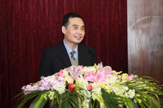 1496482730586876.jpg 1-孫明同志對(duì)2016年度指標(biāo)完成情況及記取方式進(jìn)行說(shuō)明.jpg