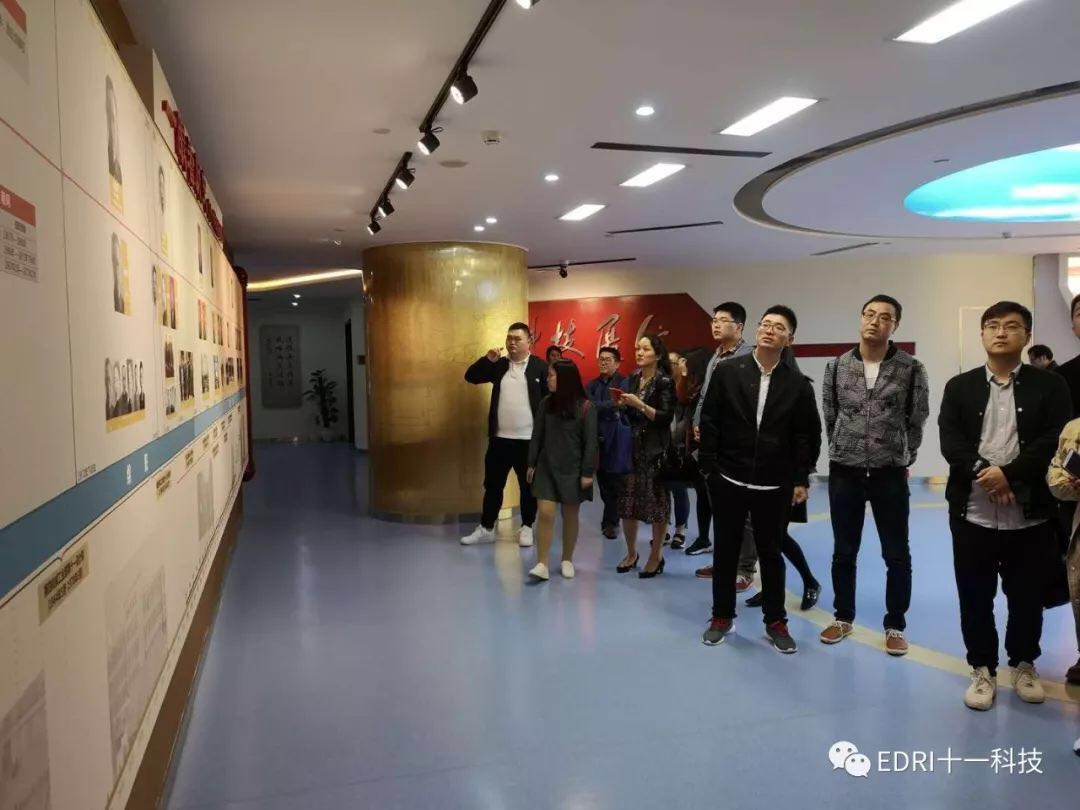 1526018884292136.jpg 3.jpg